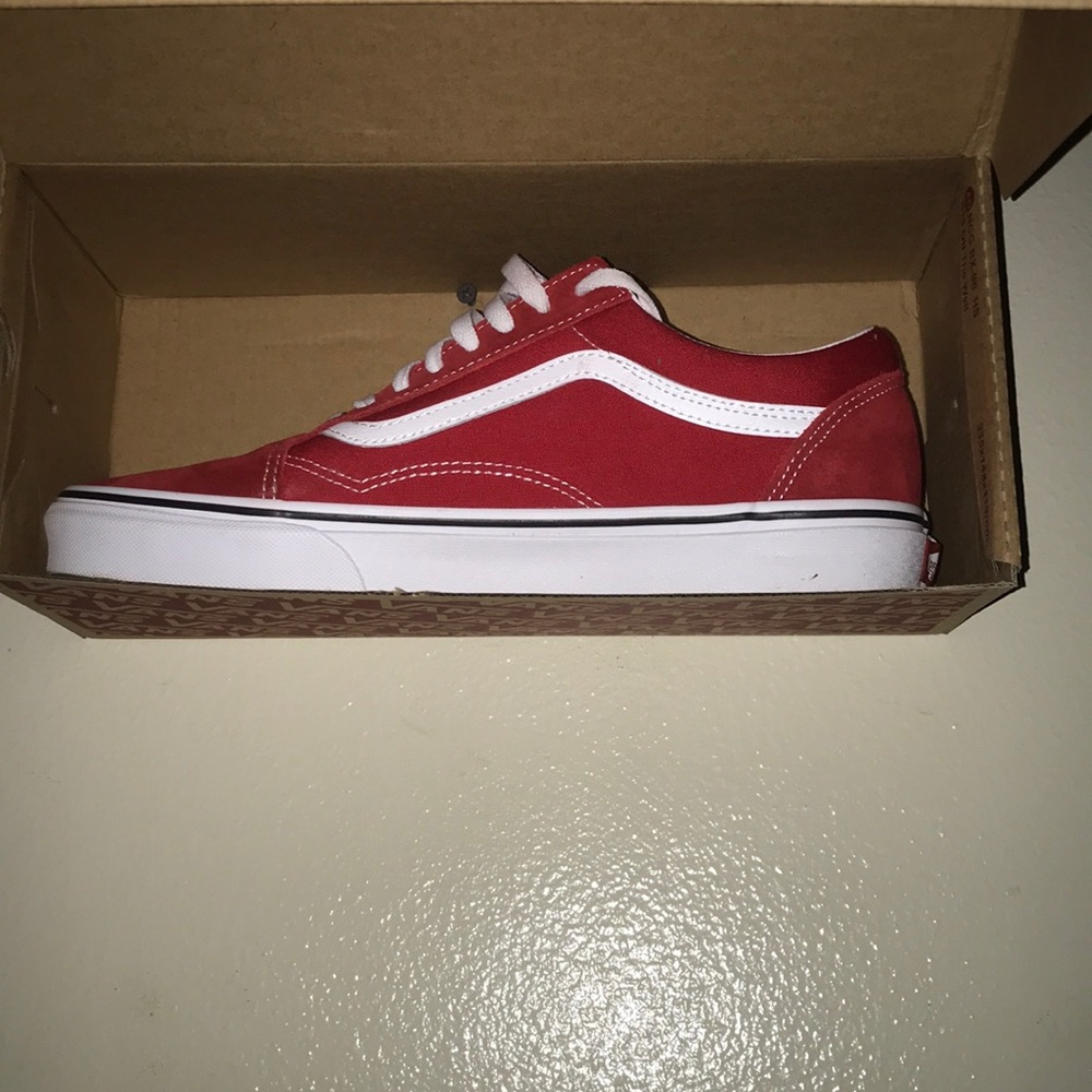 Vans - Picture 2 of 2